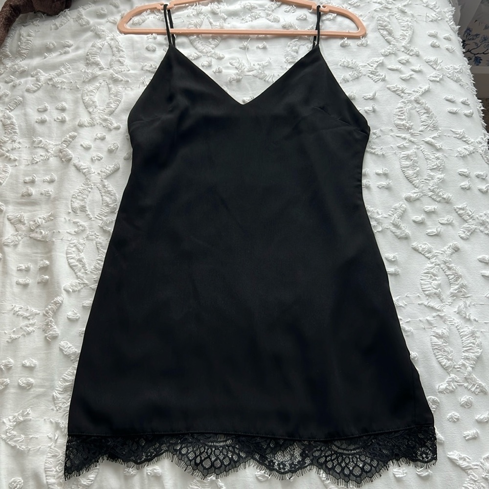 Superdown Gigi Lace Black Dress - Picture 3 of 3